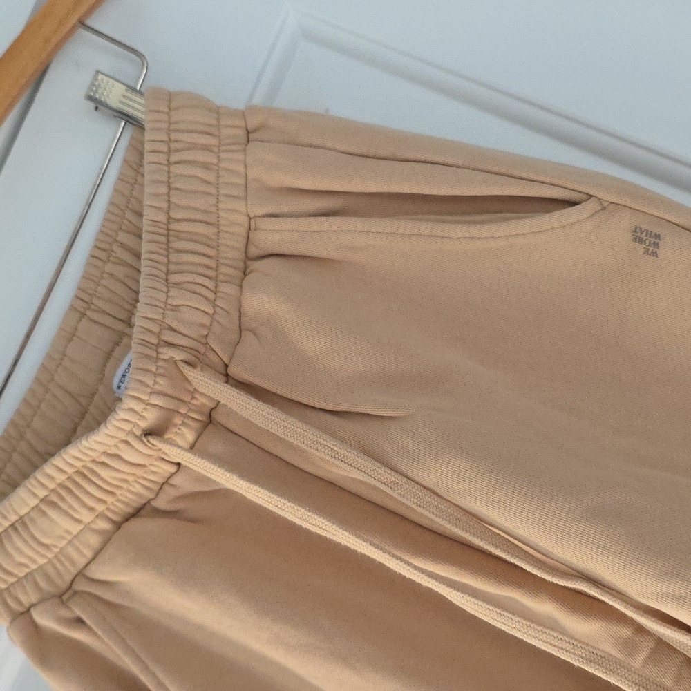 WeWoreWhat Beige Tan French Terry Knit Hoodie & Pant Set! - Picture 9 of 16